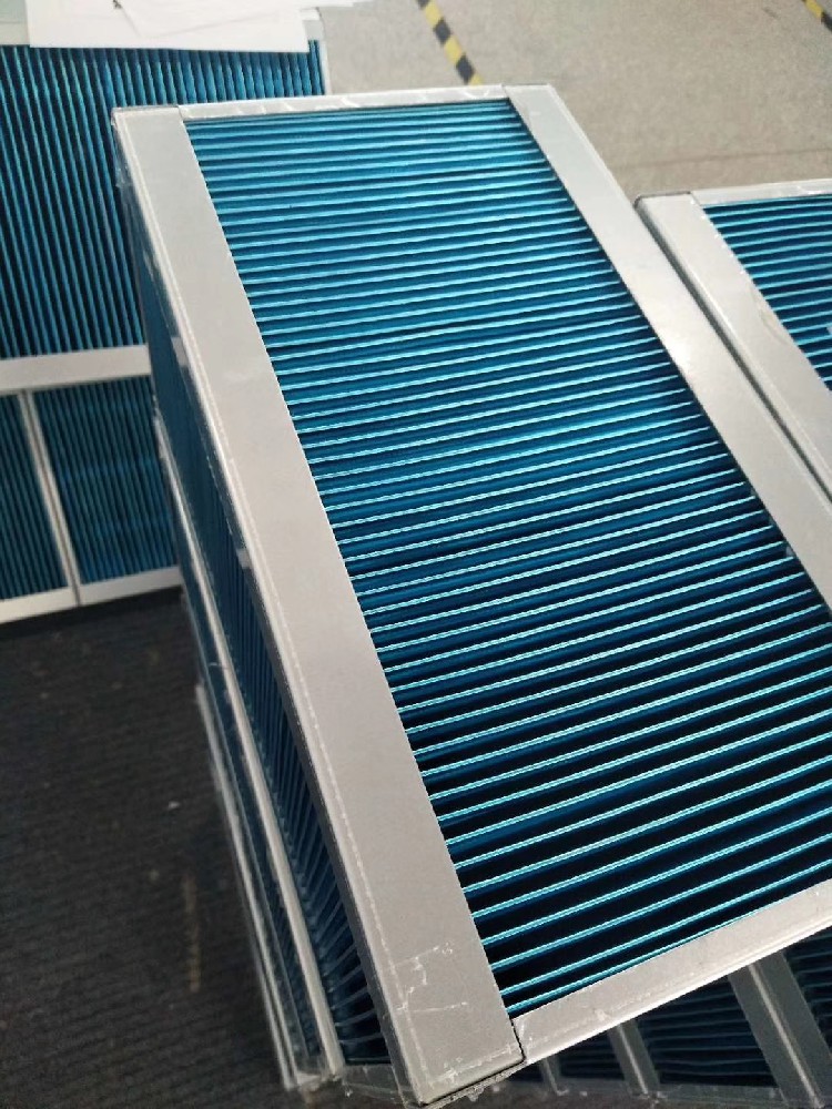 移動(dòng)機(jī)站換熱器